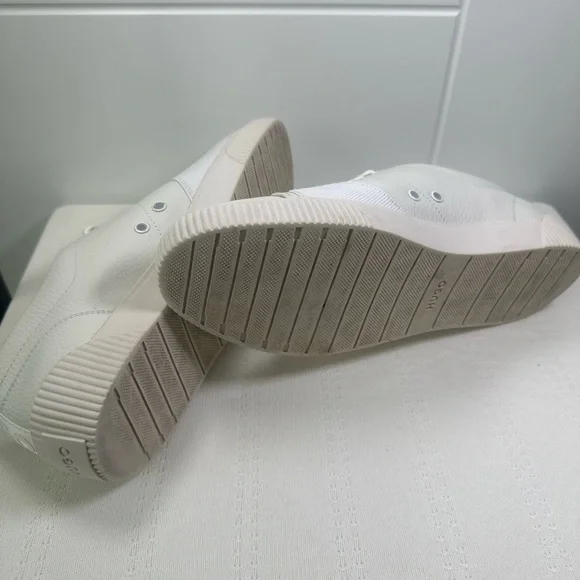 Hugo Low Top Leather Sneakers - Picture 7 of 7